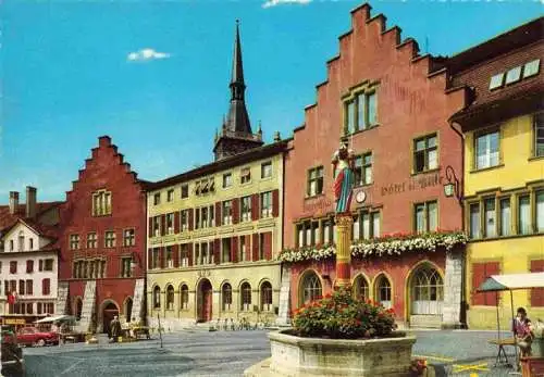 AK / Ansichtskarte  Biel_Bienne_BE Altstadt mit Rathaus und Brunnen