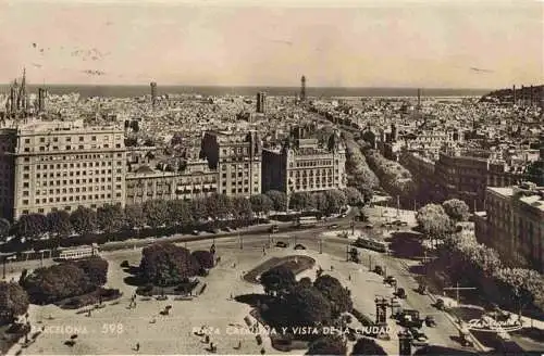 AK / Ansichtskarte 73992994 BARCELONA_Cataluna_ES Plaza Cataluna y vista de la ciudad