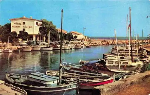 AK / Ansichtskarte  HYERES-les-Palmiers_HYERES-les-Salins_83_Var L'Aygade Port des Plaisanciers