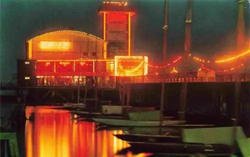 AK / Ansichtskarte  Lowestoft_UK The Yacht Basin at Night