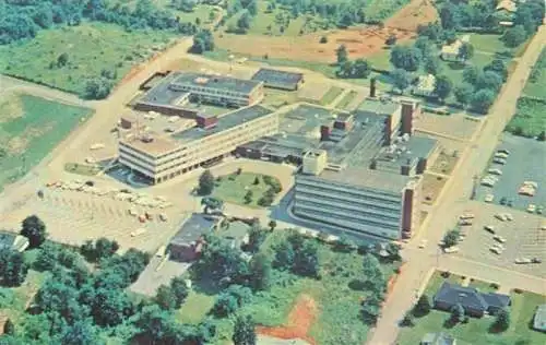 AK / Ansichtskarte 73993842 Bristol_Tennessee_USA Aerial View of Bristol Memorial Hospital
