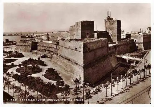 AK / Ansichtskarte  BARI_Puglia_IT Castello Svevo Monumento Nazionale