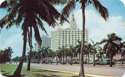 AK / Ansichtskarte 73994143 MIAMI_Florida_USA Biscayne Boulevard with the Everglades and Miami Colonial Hotels