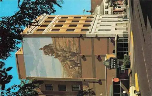 AK / Ansichtskarte  Dodge_City_Kansas_USA Stagecoach Mural First National Bank