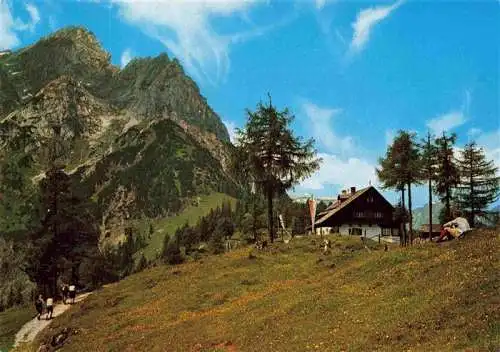 AK / Ansichtskarte  Werfen_Pinzgau-Pongau_AT Ostpreussenhuette im Hintergrund Eibleck mit Aufsteigsroute zum Hochkoenig