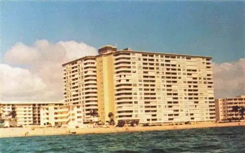 AK / Ansichtskarte  Pompano_Beach_Florida_USA Century Plaza