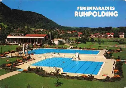 AK / Ansichtskarte 73995100 Ruhpolding Freizeitzentrum mit Wellenhallenbad und Freibad