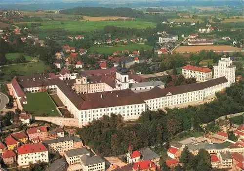 AK / Ansichtskarte 73995107 Kremsmuenster_Oberoesterreich_AT Benediktinerstift Fliegeraufnahme