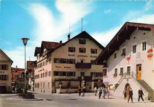 AK / Ansichtskarte 73995131 Reutte_Tirol_AT Ortspartie mit Rathaus
