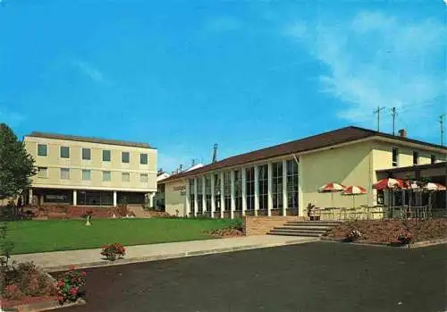 AK / Ansichtskarte  Bad_Langenbruecken_Bad_Schoenborn Kraichgau Halle mit Rathaus