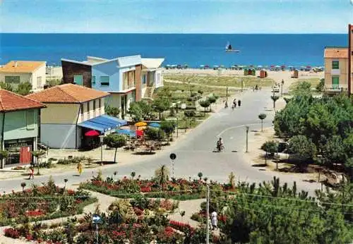 AK / Ansichtskarte 73995360 Lido-Degli-Estensi_IT Rotondo e spiaggia