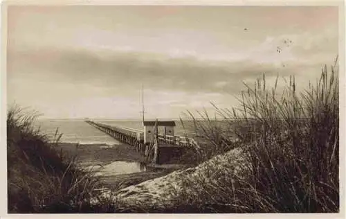 AK / Ansichtskarte  St_Peter_-Ording_Nordseebad Bruecke zur Sandbank