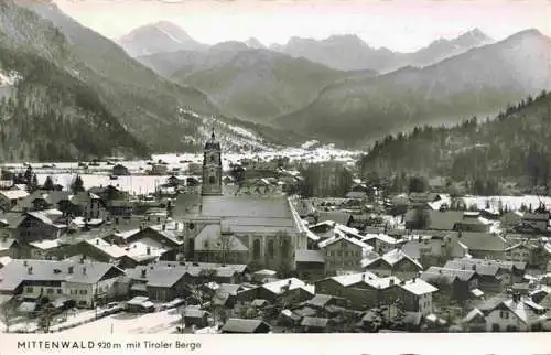 AK / Ansichtskarte  Mittenwald_Karwendel_Tirol_AT mit Tiroler Bergen