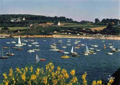 AK / Ansichtskarte  Carantec_29_Finistere Les bateaux a l'arbri devant la plage du Kelenn