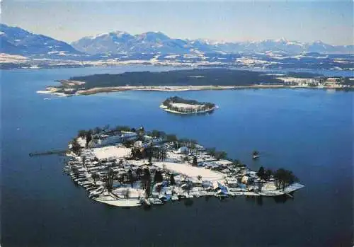 AK / Ansichtskarte  Chiemsee mit Fraueninsel Krautinsel und Herreninsel Alpenpanorama im Winter