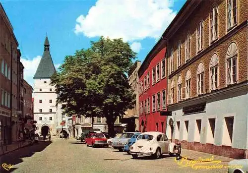 AK / Ansichtskarte  Braunau___Inn_Oberoesterreich_AT Salzburger Strasse mit Stadt Turm