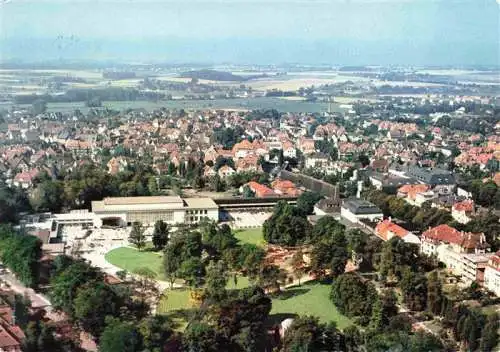 AK / Ansichtskarte  BAD_SALZUFLEN Fliegeraufnahme mit Kurpark und Stadtblick