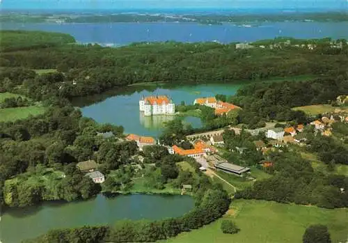 AK / Ansichtskarte  Gluecksburg__Ostseebad Blick auf das Wasserschloss und Flensburger Foerde