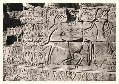 AK / Ansichtskarte  Karnak_Egypt Relief of Sethi I on his Battle Chor and Asiatic Prisoners