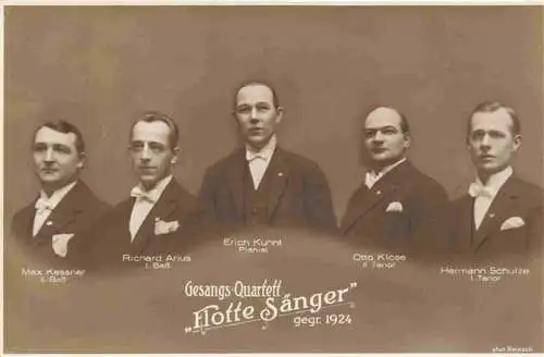 AK / Ansichtskarte  Chor_Orchester_Musik Flotte Saenger Gesangs Quartett