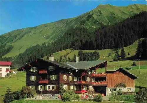 AK / Ansichtskarte  Riezlern_Kleinwalsertal_Vorarlberg Gaestehaus Gottlieb Kessler Zum Berg und Skifuehrer