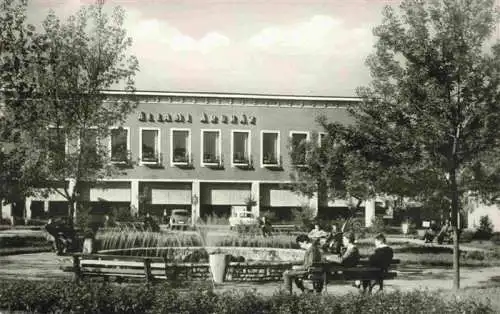 AK / Ansichtskarte  Salgotarjanbol_Salgotarjan_Salgotarjani_HU Park az Allami áruházzal