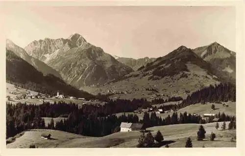 AK / Ansichtskarte  Kleinwalsertal_Vorarlberg_AT mit Riezlern Hirschegg Mittelberg und Widderstein