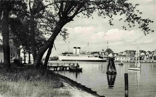 AK / Ansichtskarte  TRAVEMueNDE_Ostseebad Faehrschiff Drottning Victoria