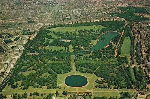 AK / Ansichtskarte  Hyde_Park and Kensington Garens showing the Serpentine and the Round Pond Aerial view