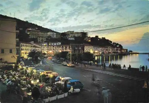 AK / Ansichtskarte  Porto_San_Stefano_Grosseto_Toscana_IT Piazza Vittorio Veneto e Lungomare Pilarelle Notturno