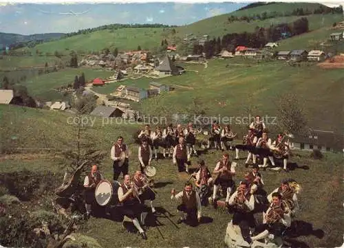 AK / Ansichtskarte  Todtnauberg Trachtenkapelle Todtnauberg Panorama