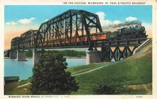 AK / Ansichtskarte  Eisenbahn_Railway_Chemin_de_Fer Missouri river Bridge at Mobridge 