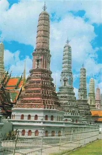 AK / Ansichtskarte  Bangkok_Thailand Scenery of the seven coloured pagoda in Wat Pra Keow