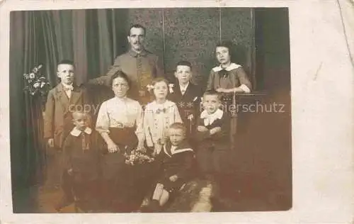 AK / Ansichtskarte  MULHOUSE_Muehlhausen_68_Alsace Familienfoto Gruppenbild Familie Ruetsch