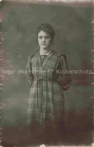 AK / Ansichtskarte  Hochstatt_Altkirch_68_Haut-Rhin Familienfoto Maria Haenlin