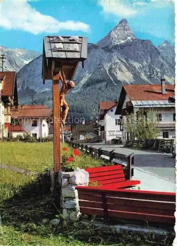 AK / Ansichtskarte  Ehrwald_Tirol_AT Ortsstrasse Inri Kreuz Blick gegen Sonnenspitze