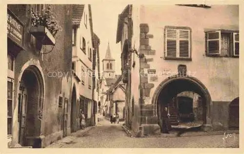 AK / Ansichtskarte  Riquewihr_Ribeauville_68_Haut_Rhin Rue Porte Neuve Anciens Bains Communaux et Eglise Catholique