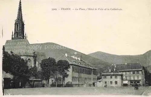 AK / Ansichtskarte  Thann  68 Haut-Rhin La Place l'Hotel de Ville et la Cathedrale