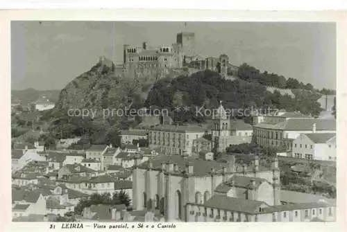 AK / Ansichtskarte  Leiria PT Vista parcial a Sé e o castelo