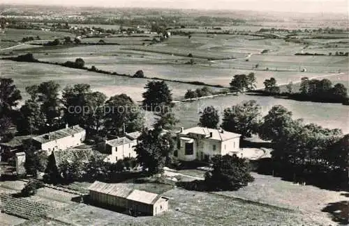 AK / Ansichtskarte  Saintes 17 Charente-Maritime Ecole Menagere Agricole le petit chadignac Vue aerienne