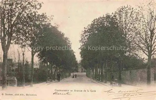 AK / Ansichtskarte  Chateauneuf-sur-Charente Cognac 16 Charente Avenue de la Gare