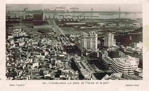 AK / Ansichtskarte  CASABLANCA Maroc Place de France et le port vue aérienne