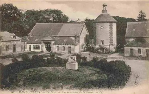 AK / Ansichtskarte Rambouillet_78_Yvelines Le Parc Vue interieure de la Ferme 