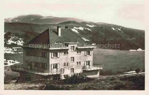 AK / Ansichtskarte Le_Markstein_1250m_Oderen_Thann_68_Haut Rhin Hotel Bellevue et vue vers le Grand Ballon 