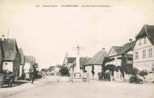 AK / Ansichtskarte DANNEMARIE__Dammerkirch_Alsace_68_Haut Rhin Grande Rue et la fontaine 