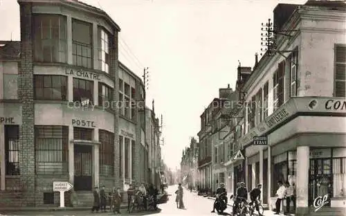 AK / Ansichtskarte La_Chatre_36_Indre La Poste et Rue Nationale