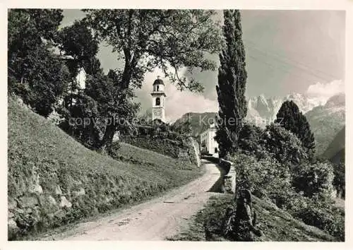 AK / Ansichtskarte Soglio_Maloja_GR Dorfeingang Kirche 