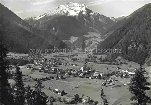 AK / Ansichtskarte  Mayrhofen  Zillertal Tirol AT mit Gruenberg