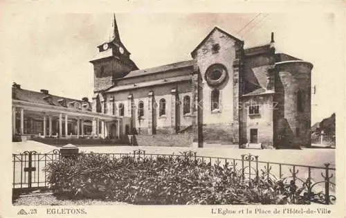 AK / Ansichtskarte Egletons_Tulle_19_Correze Eglise et la Place de l Hotel de Ville 