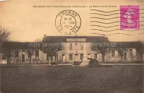 AK / Ansichtskarte Salignac sur Charente_Saintes_17_Charente Maritime La Mairie et les Ecoles 